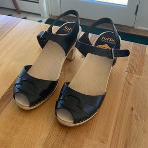 Brand new Swedish Hasbeens Peep Toe Super High Platform Sandal